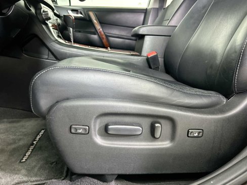 Used 2011 Toyota Highlander Limited image 14