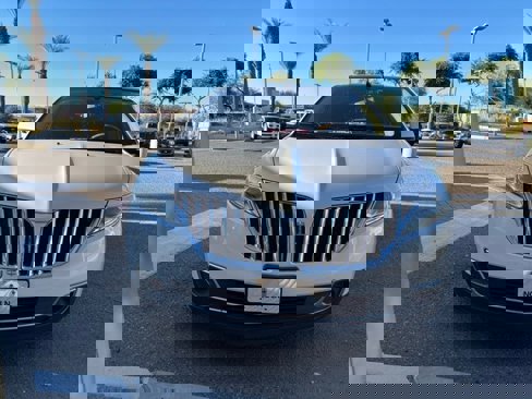 Used 2014 Lincoln MKX FWD w/ Equipment Group 101A image 19