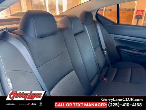 Used 2024 Nissan Altima 2.5 SV image 18