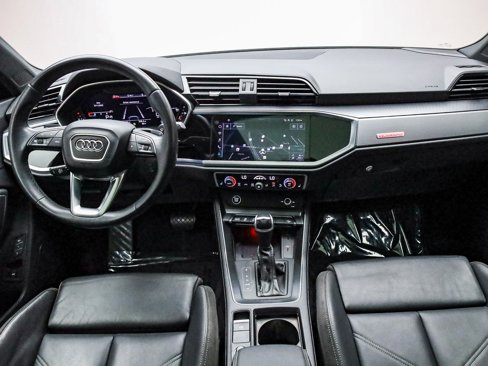 Used 2022 Audi Q3 2.0T Premium Plus w/ Premium Plus Package image 13