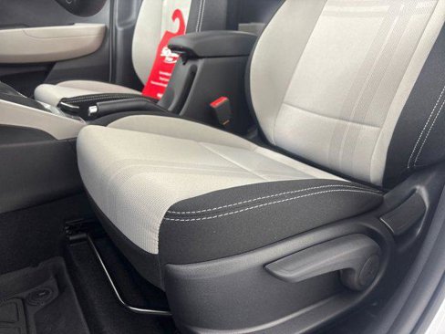 New 2025 Hyundai Venue SEL image 14