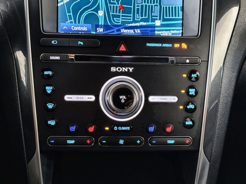 Used 2018 Ford Explorer Limited image 21