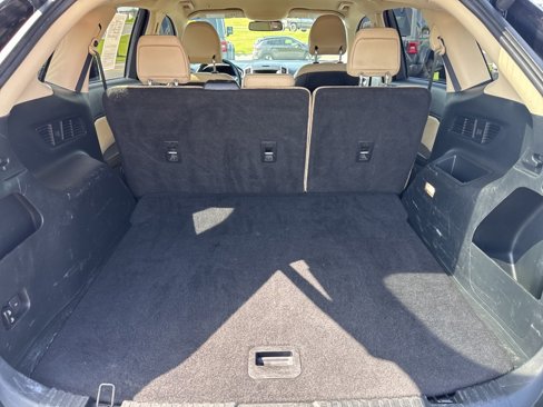 Used 2019 Ford Edge SEL w/ Equipment Group 201A image 8
