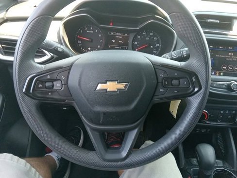 Used 2021 Chevrolet TrailBlazer LS image 29