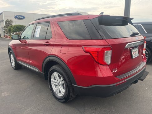 Used 2022 Ford Explorer XLT w/ Class IV Trailer Tow Package image 4