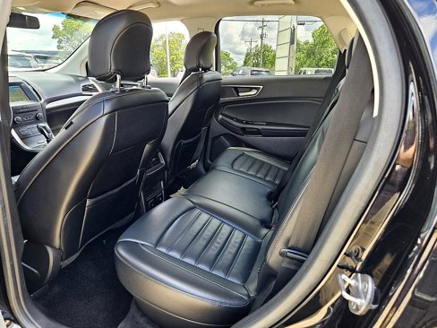 Used 2018 Ford Edge SEL w/ Equipment Group 201A image 8