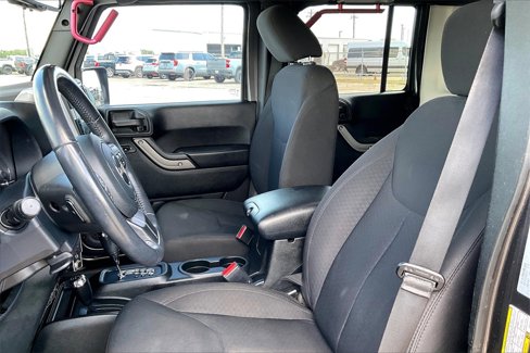 Used 2018 Jeep Wrangler Unlimited Sport S image 17
