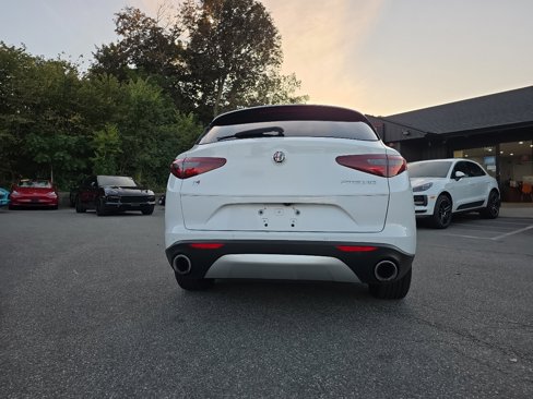 Used 2021 Alfa Romeo Stelvio Sprint w/ Sun & Sound Package image 17