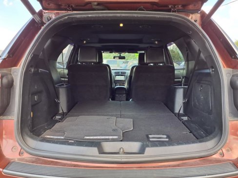 Used 2018 Ford Explorer XLT w/ Equipment Group 202A image 24