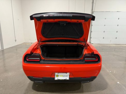 Used 2021 Dodge Challenger SXT w/ Blacktop Package image 9