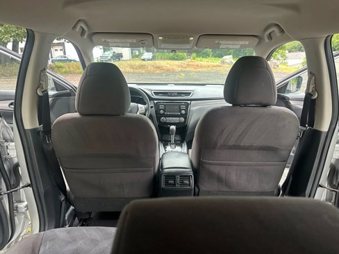 Used 2015 Nissan Rogue S image 20