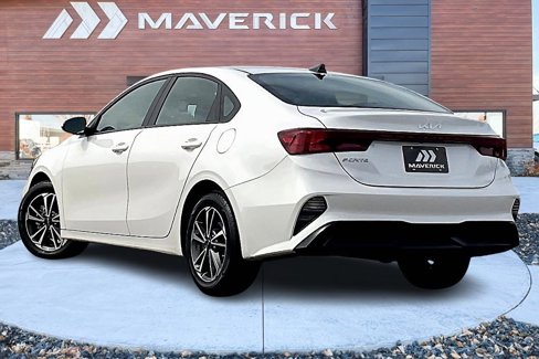 Used 2023 Kia Forte LXS image 4