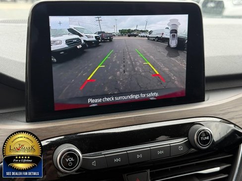 Used 2020 Ford Escape Titanium image 17
