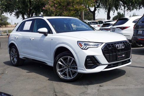 Used 2025 Audi Q3 2.0T Premium w/ Convenience Package image 3
