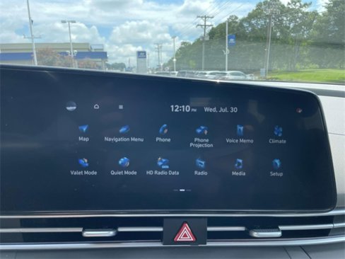 Certified 2024 Hyundai Elantra SEL w/ Convenience Package image 20