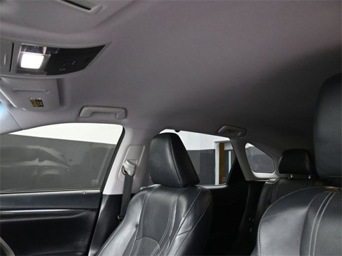 Used 2019 Lexus RX 350L FWD w/ Accessory Package image 10