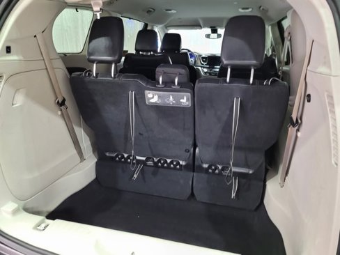 Used 2018 Chrysler Pacifica Touring-L w/ Premium Audio Group image 49