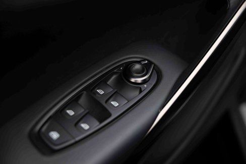 Used 2023 Aston Martin DBX 707 image 19