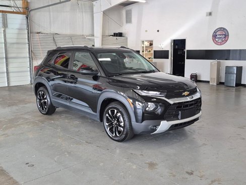 Used 2022 Chevrolet TrailBlazer LT w/ Convenience Package image 1