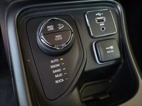Used 2021 Jeep Compass Trailhawk image 13
