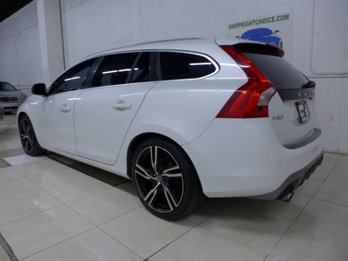 Used 2017 Volvo V60 T6 R-Design Platinum image 5