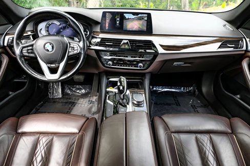 Used 2018 BMW 530i xDrive image 26