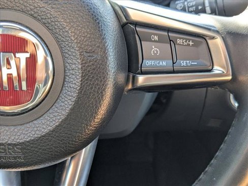 Used 2017 FIAT 124 Spider Classica image 12