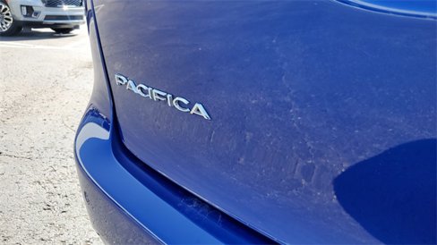 Certified 2019 Chrysler Pacifica Limited w/ Tire & Wheel Group image 38