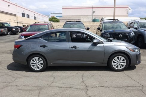 Used 2024 Nissan Sentra S image 3