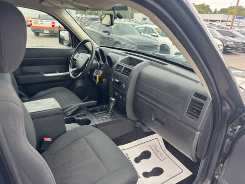 Used 2011 Dodge Nitro SXT image 10