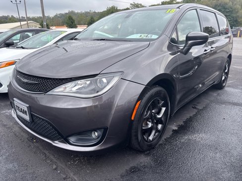 Used 2018 Chrysler Pacifica Touring Plus w/ S Appearance Package image 1