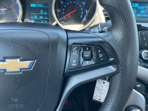 Used 2016 Chevrolet Cruze LT image 14