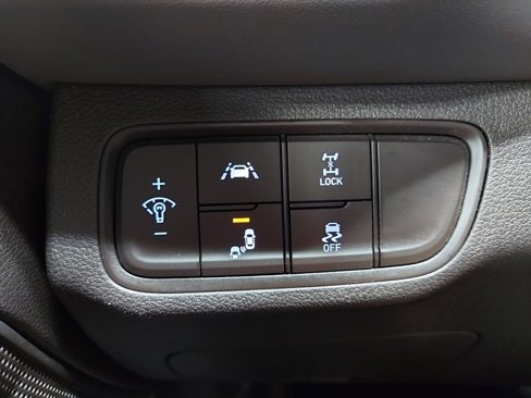 Used 2019 Hyundai Santa Fe SEL image 33