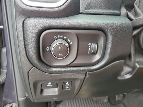 Used 2021 RAM 1500 Big Horn image 31