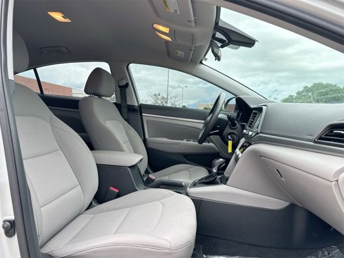 Used 2020 Hyundai Elantra SEL image 31