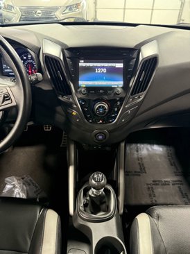 Used 2016 Hyundai Veloster Turbo image 3