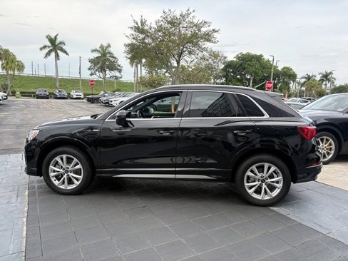 Used 2024 Audi Q3 2.0T Premium image 12