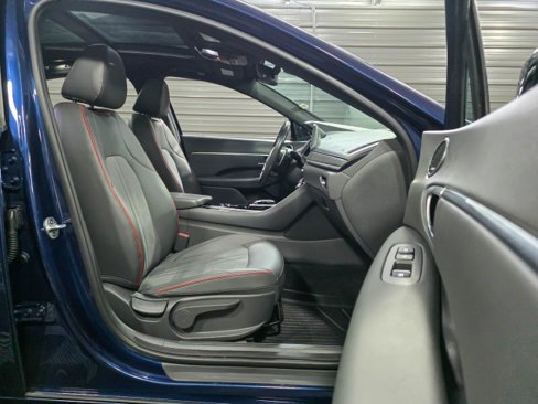Used 2020 Hyundai Sonata SEL Plus w/ Tech Package image 15
