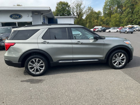 Used 2020 Ford Explorer XLT w/ Equipment Group 202A image 2