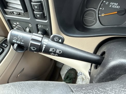 Used 2003 Chevrolet Tahoe Z71 image 20