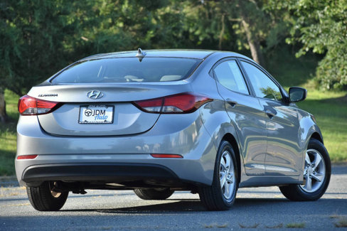 Used 2015 Hyundai Elantra SE image 5