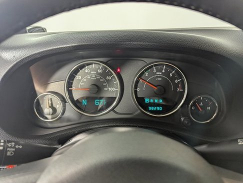 Used 2013 Jeep Wrangler Sahara w/ Connectivity Group image 17