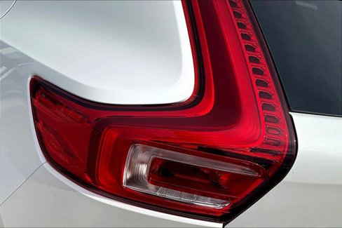New 2025 Volvo XC40 B5 Plus w/ Protection Package Premier image 5