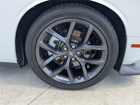 Used 2022 Dodge Challenger GT w/ Blacktop Package image 10
