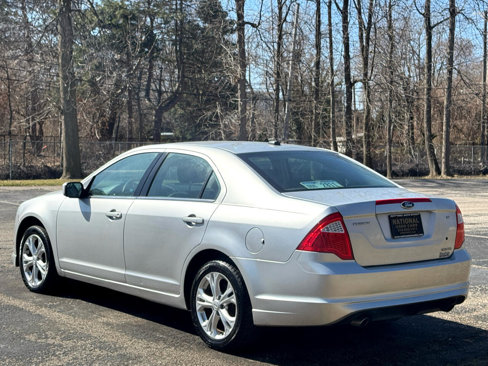 Used 2012 Ford Fusion SE image 4