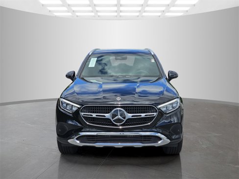New 2025 Mercedes-Benz GLC 300 image 2