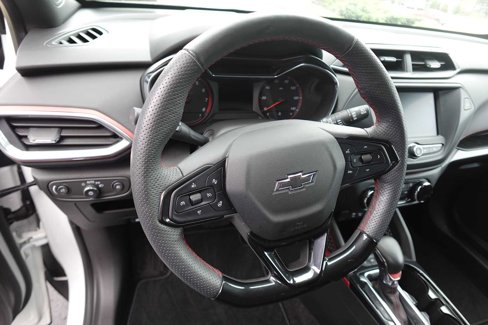 Used 2023 Chevrolet TrailBlazer RS image 12