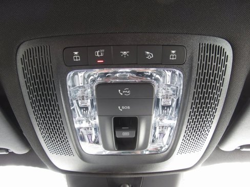 New 2025 Mercedes-Benz GLB 250 4MATIC image 29