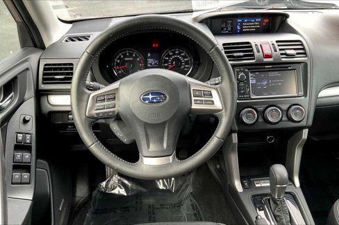 Used 2015 Subaru Forester 2.5i Touring w/ Eyesight & Navigation System image 5