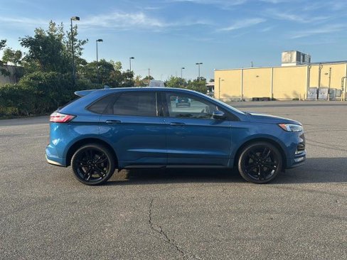 Certified 2020 Ford Edge ST w/ Equipment Group 401A image 4